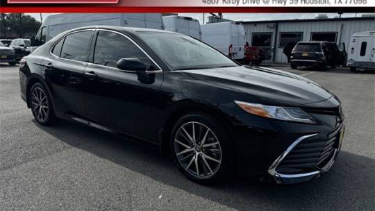 2024 Toyota Camry XLE — Sedan — 1,705 mi — Houston, TX