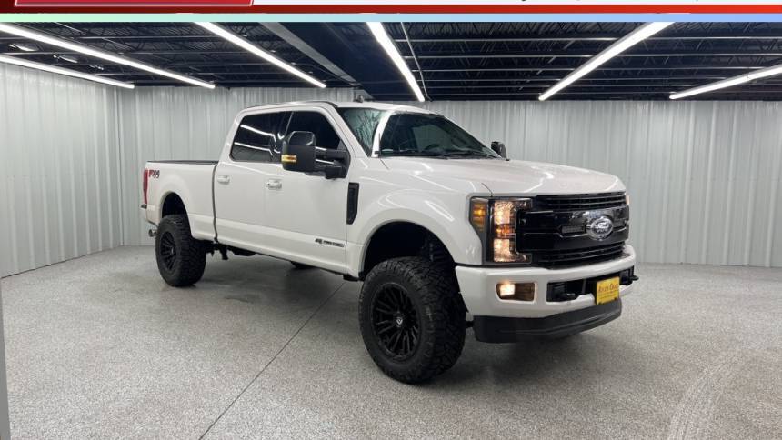 2019 Ford Super Duty F-250 Lariat — Pickup Truck — 107,976 mi — Houston, TX