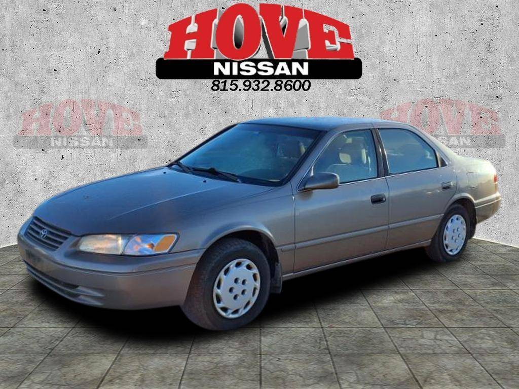 1999 Toyota Camry LE — Sedan — 139,090 mi — Bourbonnais, IL