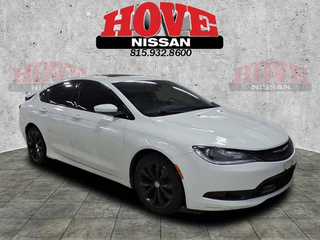 2015 Chrysler 200 S — Sedan — 84,479 mi — Bourbonnais, IL
