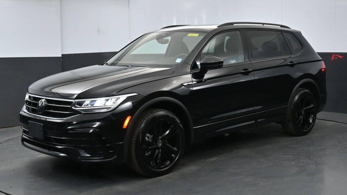 2024 Volkswagen Tiguan SE R-Line Black — SUV — 6,927 mi — Bronx, NY