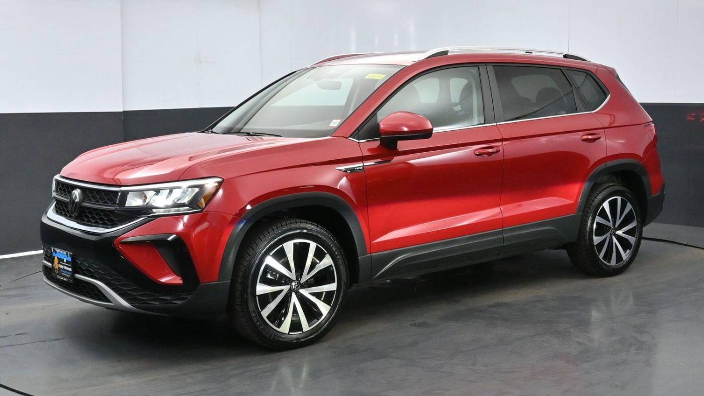 2024 Volkswagen Taos SE — SUV — 8,355 mi — Bronx, NY