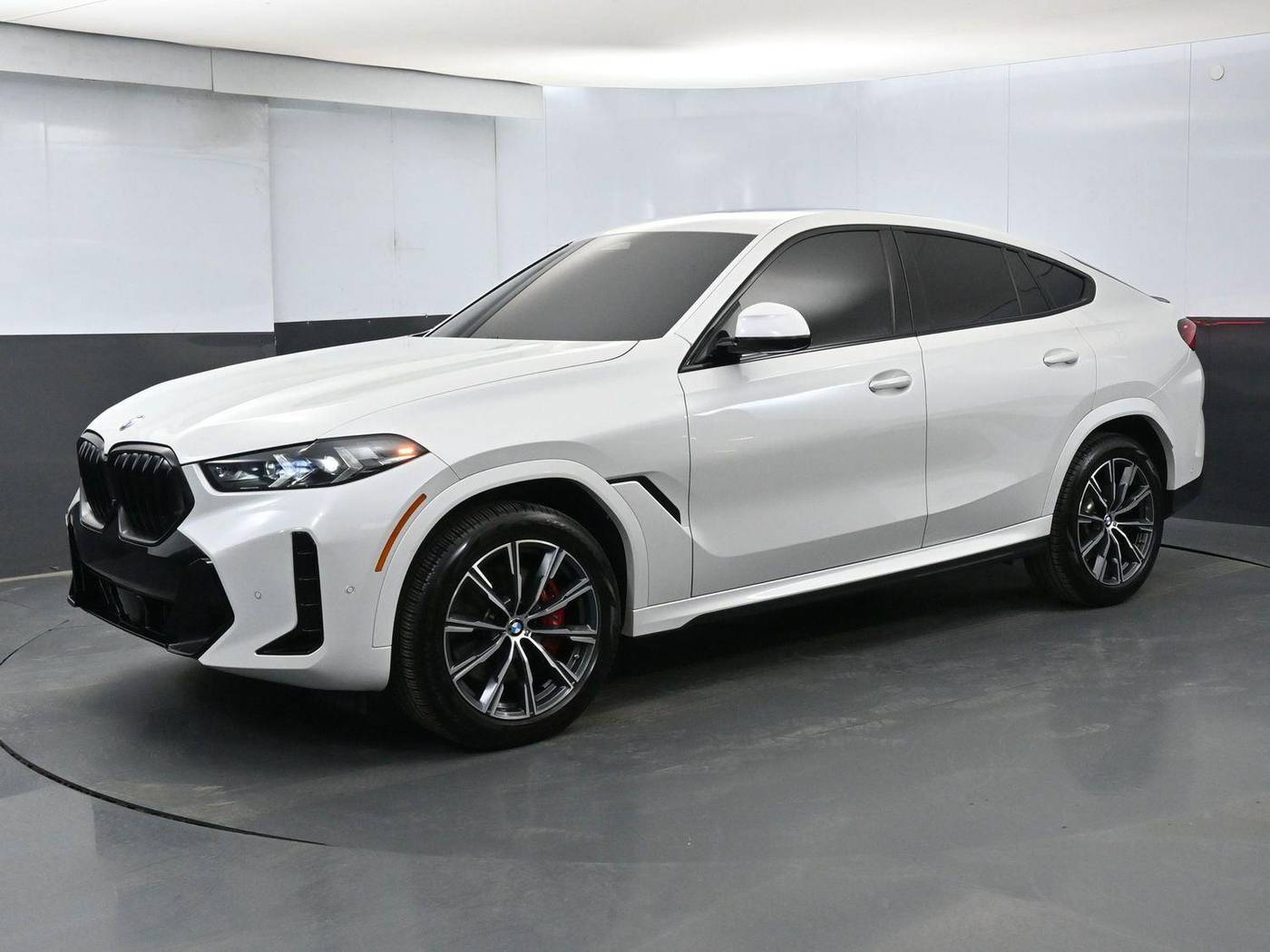 2024 BMW X6 40i — SUV — 12,800 mi — Bronx, NY