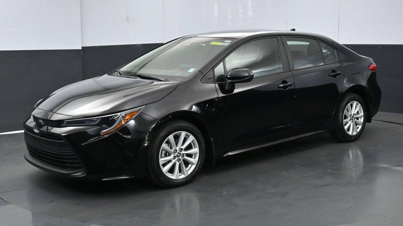 2024 Toyota Corolla LE — Sedan — 748 mi — Bronx, NY