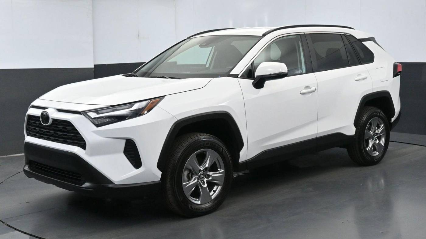2024 Toyota RAV4 XLE — SUV — 20,565 mi — Bronx, NY