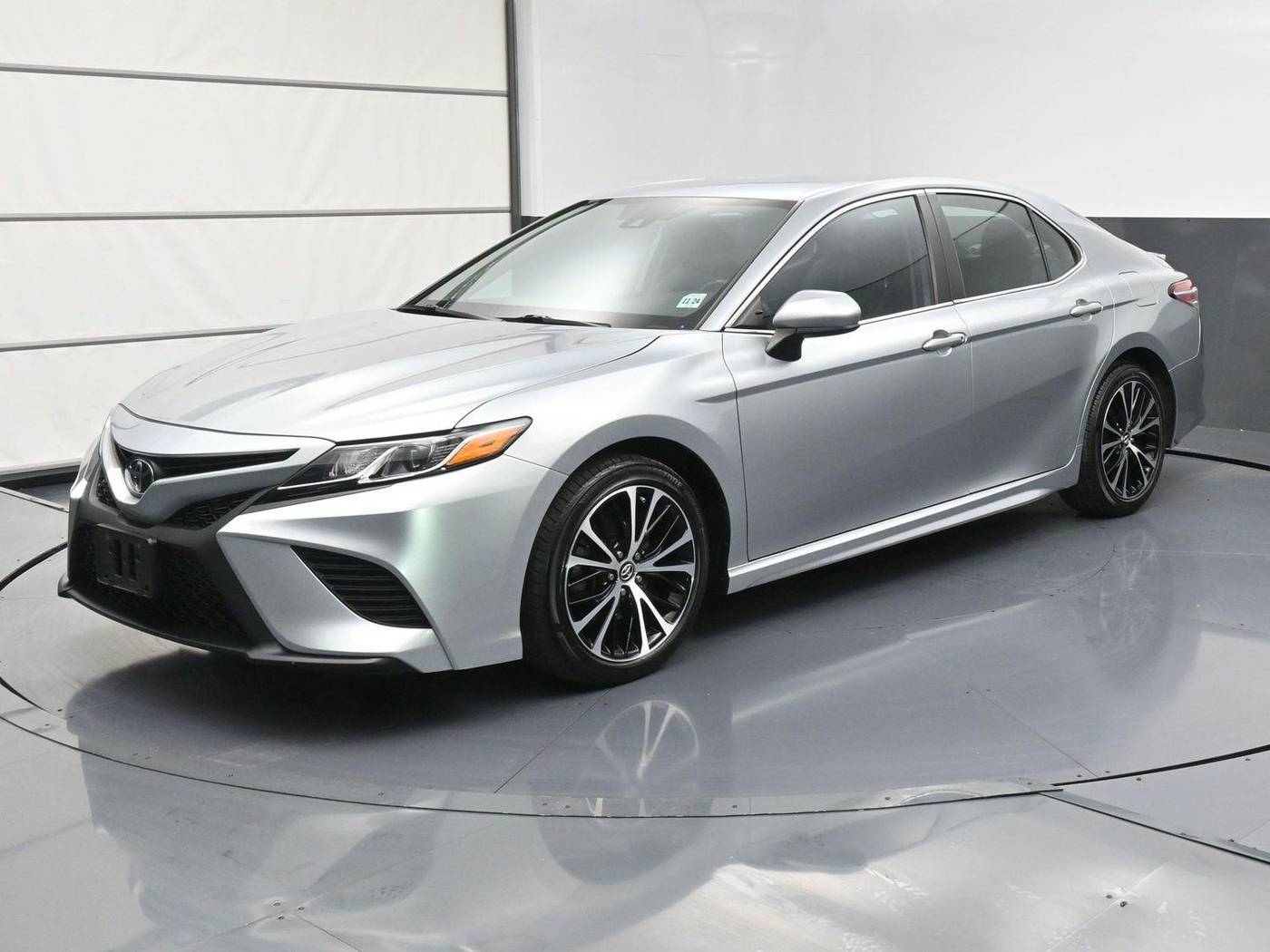 2020 Toyota Camry SE — Sedan — 49,188 mi — Bronx, NY