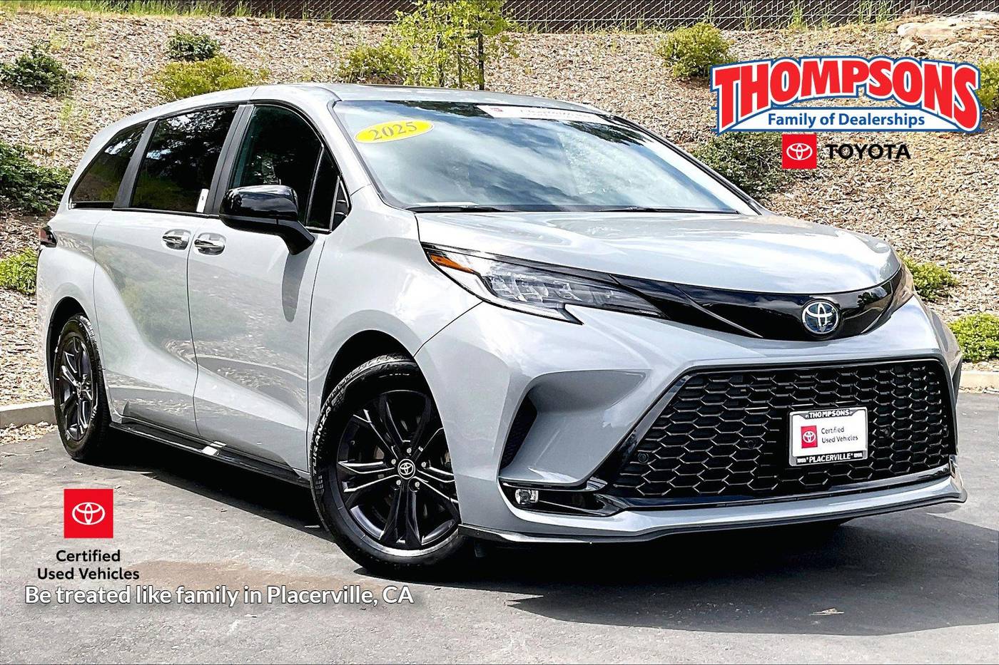 2025 Toyota Sienna XSE — Minivan — 3,073 mi — Placerville, CA