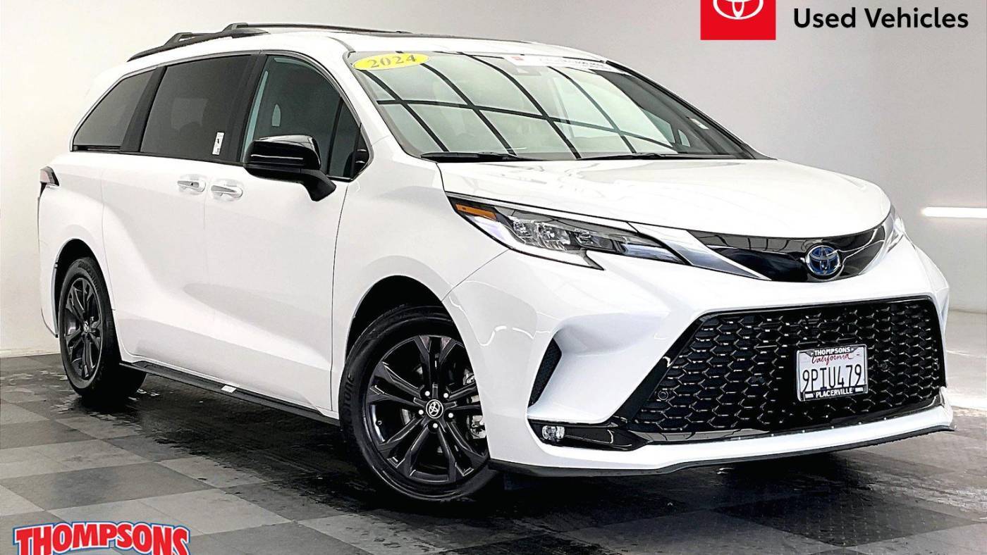 2024 Toyota Sienna XSE — Minivan — 3,489 mi — Placerville, CA