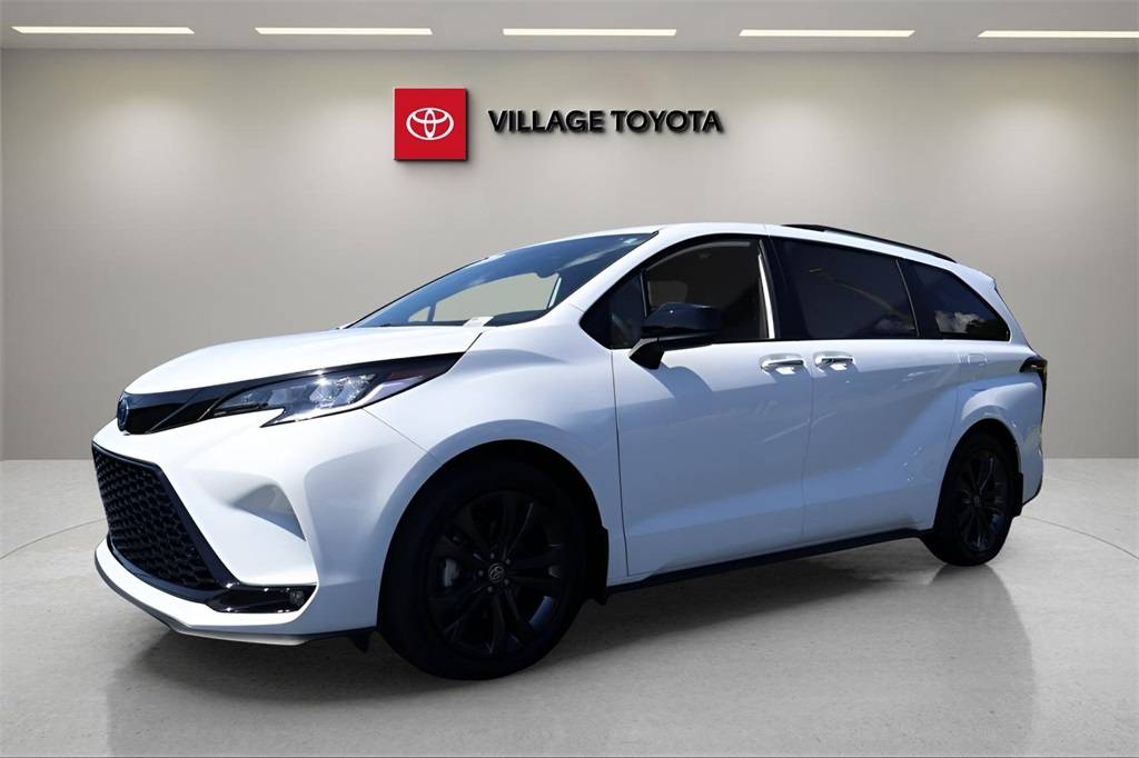 2025 Toyota Sienna XSE — Minivan — 4,721 mi — Homosassa, FL