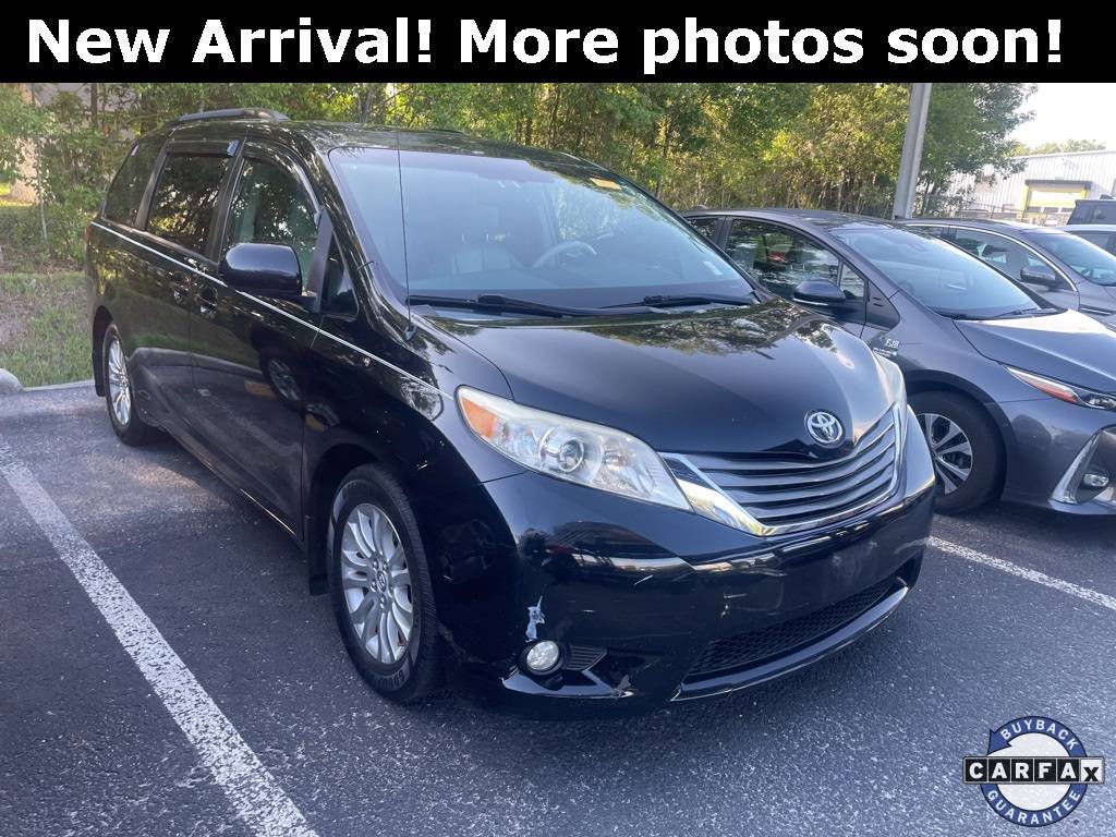 2013 Toyota Sienna XLE — Minivan — 142,735 mi — Homosassa, FL