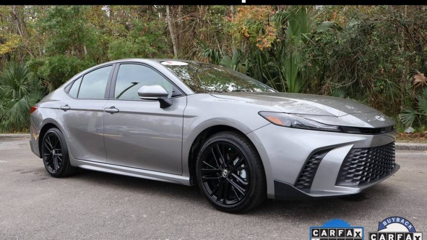 2025 Toyota Camry SE — Sedan — 4,400 mi — Homosassa, FL