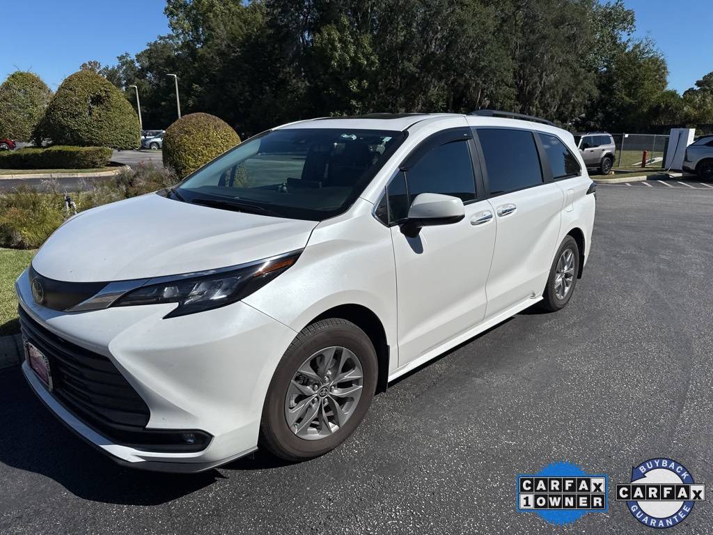 2025 Toyota Sienna XLE — Minivan — 12,694 mi — Homosassa, FL