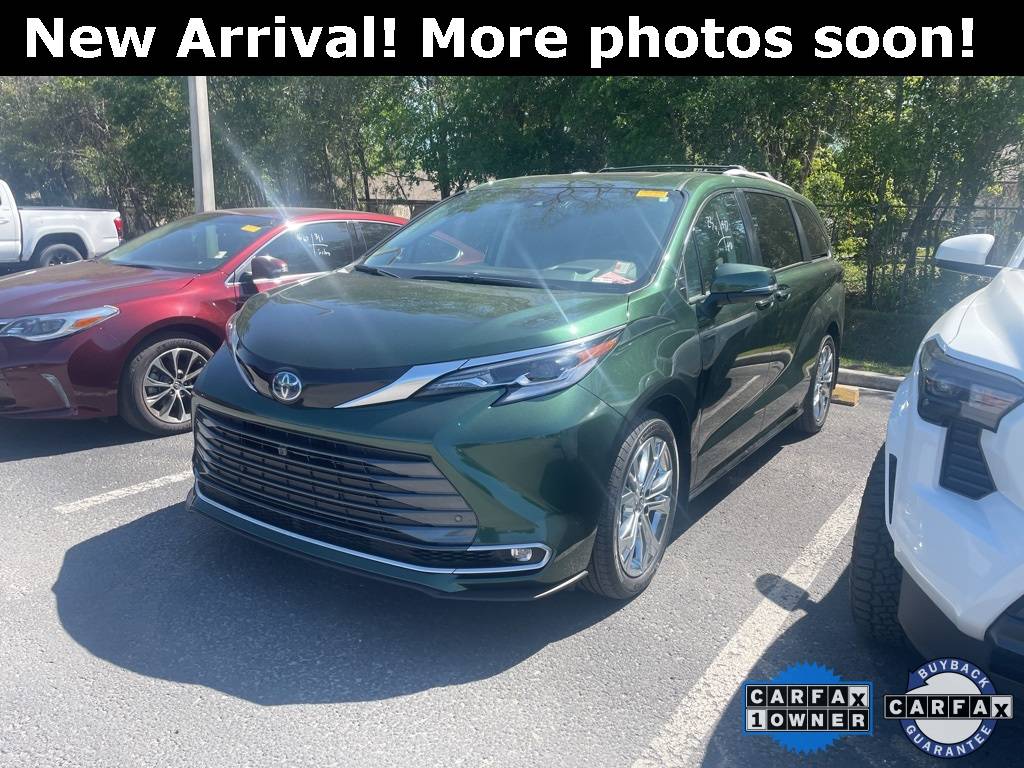 2023 Toyota Sienna Platinum — Minivan — 11,394 mi — Homosassa, FL