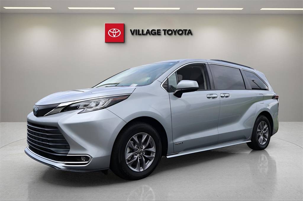 2021 Toyota Sienna XLE — Minivan — 28,916 mi — Homosassa, FL