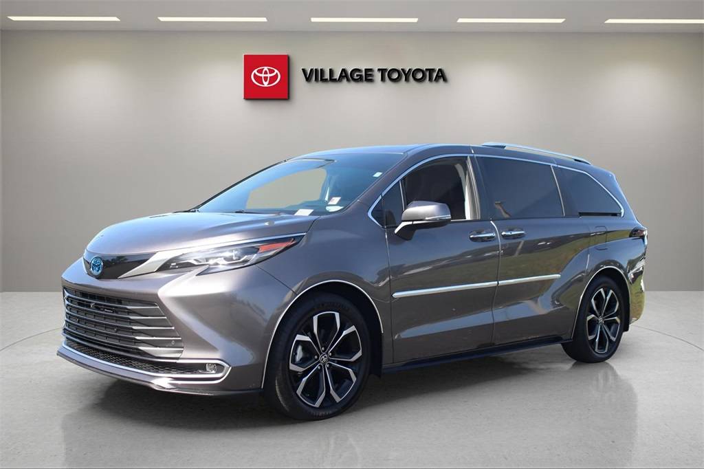 2024 Toyota Sienna Platinum — Minivan — 30,068 mi — Homosassa, FL