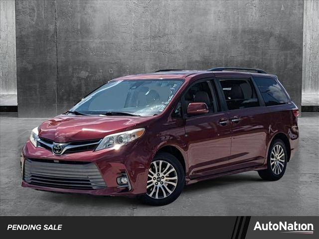 2018 Toyota Sienna XLE — Minivan — 81,250 mi — Davie, FL