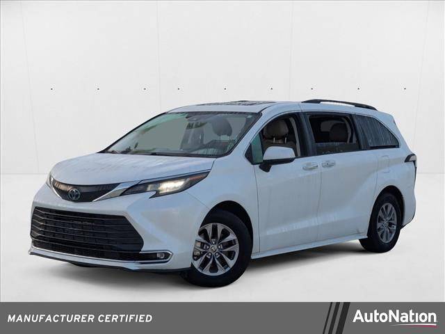 2023 Toyota Sienna XLE — Minivan — 30,074 mi — Davie, FL