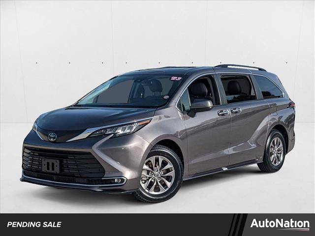 2023 Toyota Sienna XLE — Minivan — 52,878 mi — Davie, FL