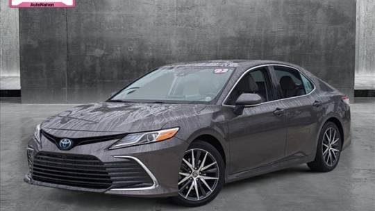 2022 Toyota Camry Hybrid XLE — Sedan — 28,828 mi — Davie, FL