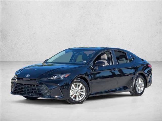 2025 Toyota Camry Hybrid LE — Sedan — 4,990 mi — Davie, FL