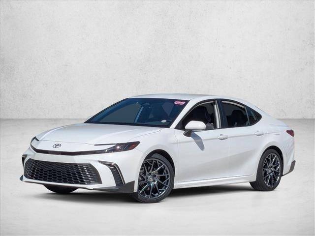 2025 Toyota Camry Hybrid SE — Sedan — 12,165 mi — Davie, FL