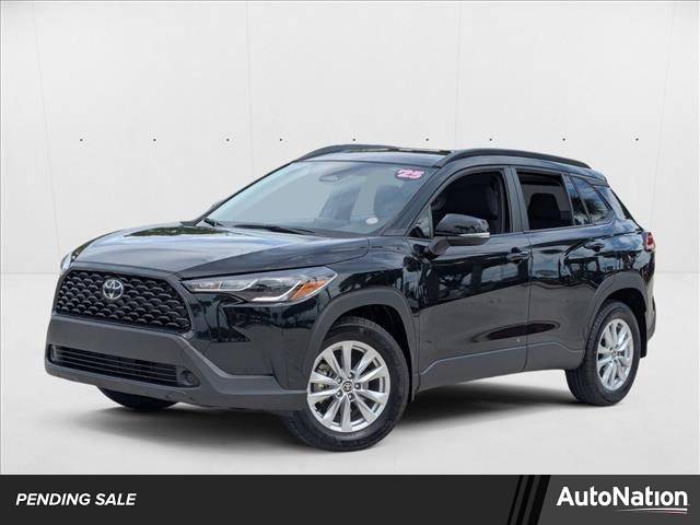 2025 Toyota Corolla Cross LE — SUV — 1,636 mi — Davie, FL
