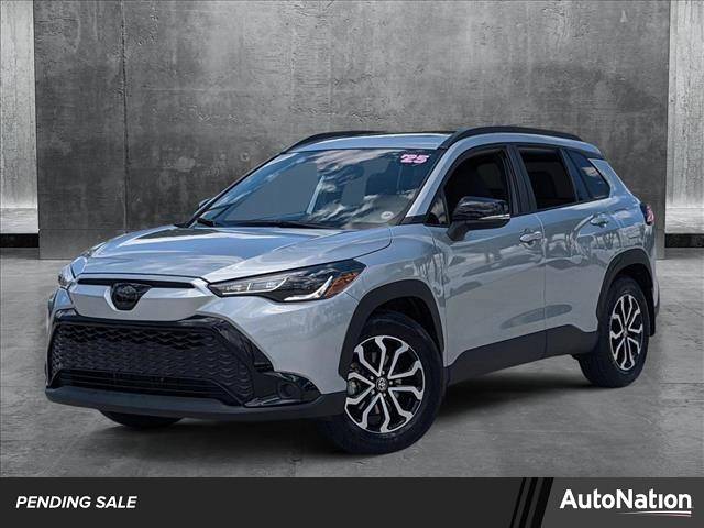 2025 Toyota Corolla Cross Hybrid SE — SUV — 1,331 mi — Davie, FL