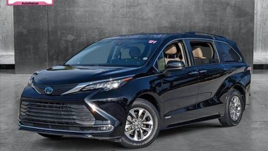 2021 Toyota Sienna XLE — Minivan — 101,877 mi — Davie, FL