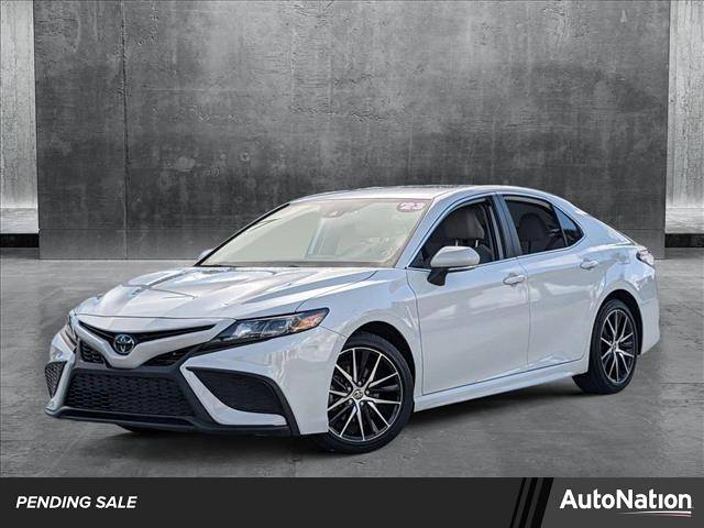 2023 Toyota Camry SE — Sedan — 14,582 mi — Davie, FL