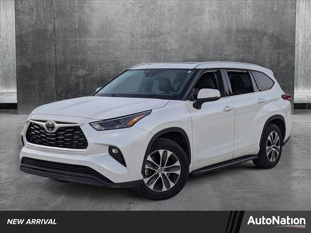 2022 Toyota Highlander XLE — SUV — 26,988 mi — Davie, FL