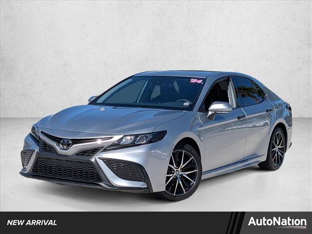 2024 Toyota Camry SE — Sedan — 19,717 mi — Davie, FL