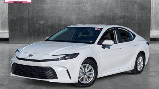 2025 Toyota Camry LE — Sedan — 1,990 mi — Davie, FL