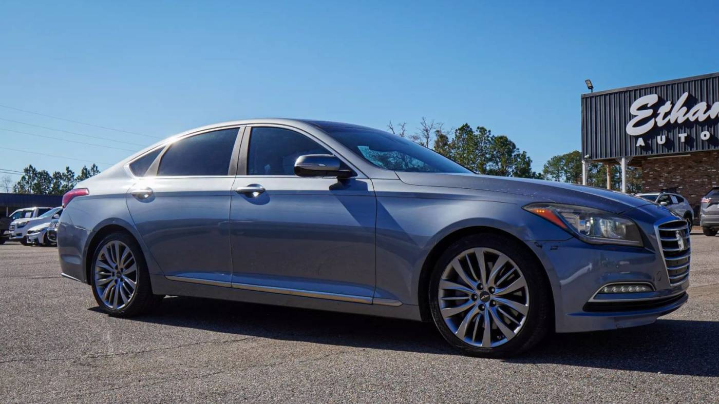 2015 Hyundai Genesis 5.0 — Sedan — 100,176 mi — Mobile, AL