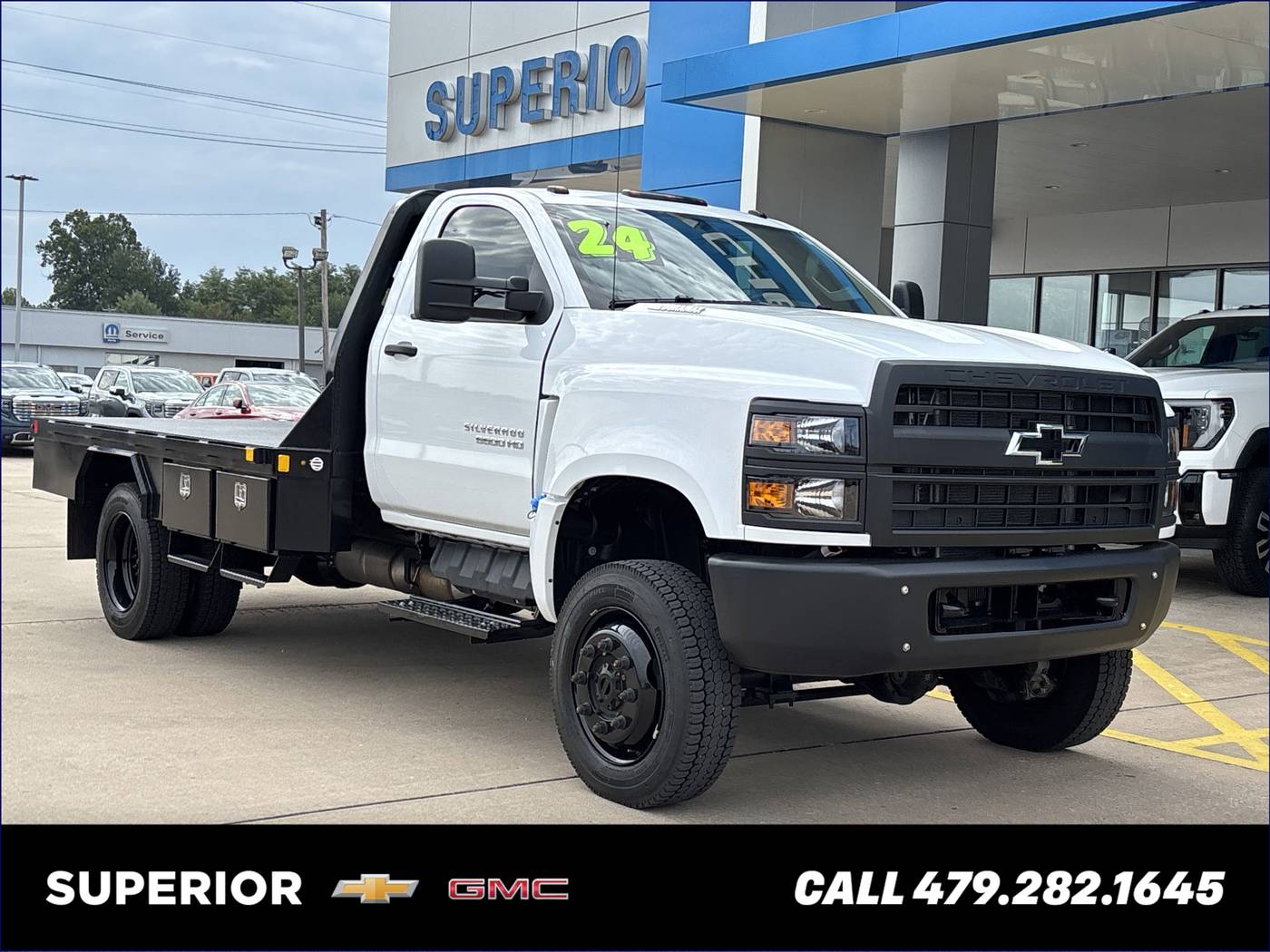2024 Chevrolet Silverado MD Work Truck — Chassis Cab Truck — 964 mi — Siloam Springs, AR