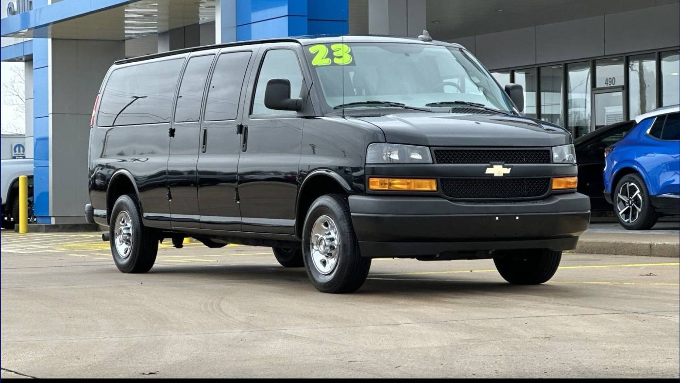 2023 Chevrolet Express Passenger LS — Passenger Van — 30,629 mi — Siloam Springs, AR