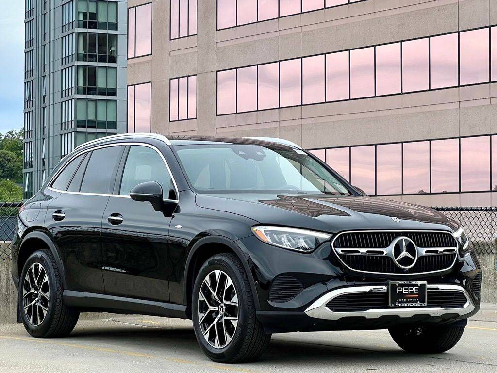 2025 Mercedes-Benz GLC GLC 350e — SUV — 2,850 mi — Holland, NY