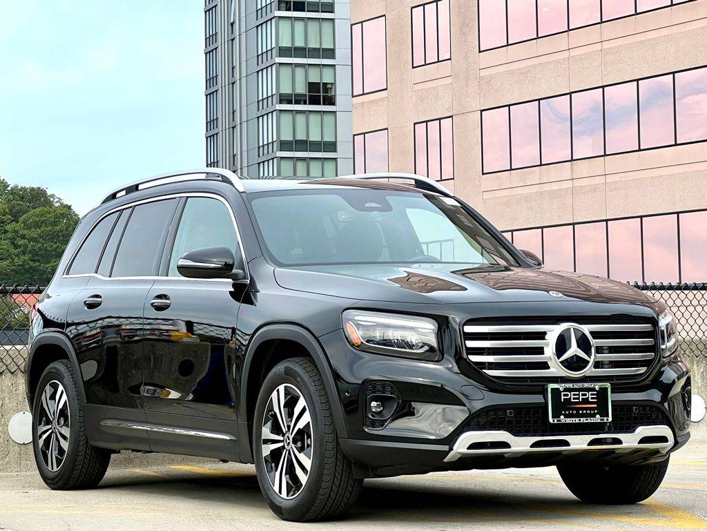2025 Mercedes-Benz GLB GLB 250 — SUV — 2,921 mi — Holland, NY
