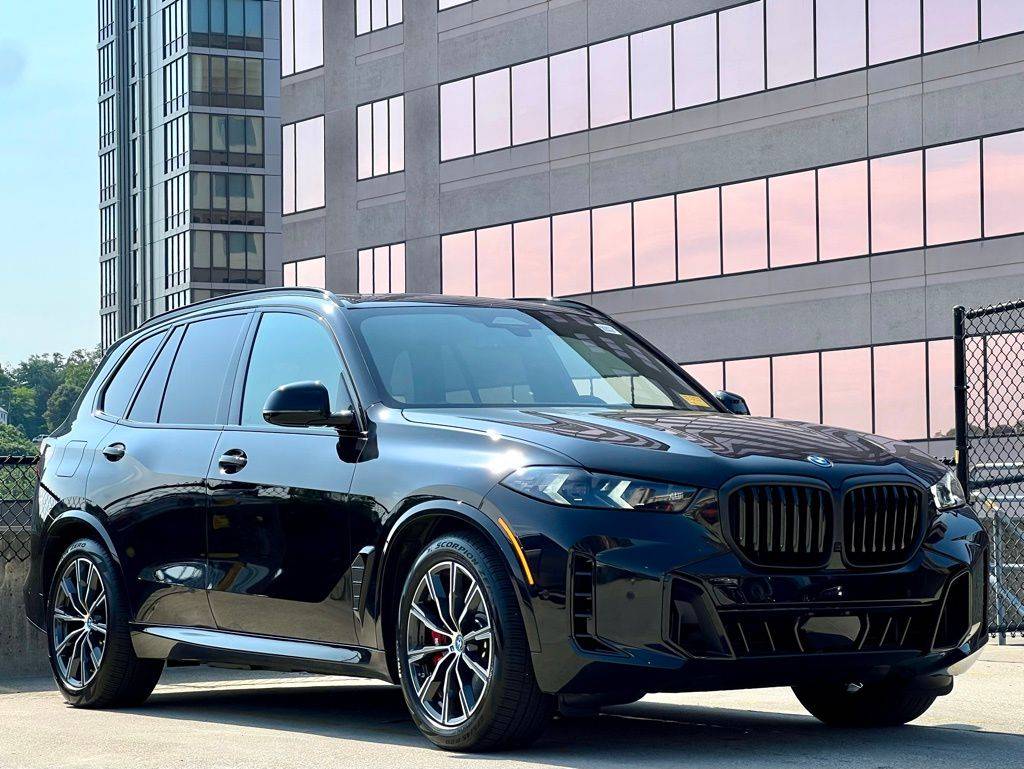 2025 BMW X5 50e — SUV — 5,454 mi — Holland, NY
