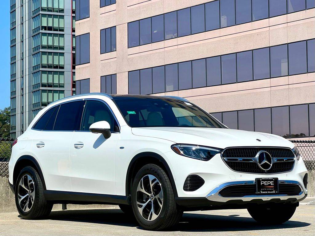 2025 Mercedes-Benz GLC GLC 350e — SUV — 2,840 mi — Holland, NY