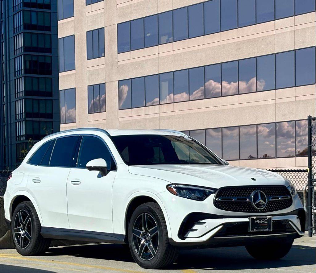 2025 Mercedes-Benz GLC GLC 300 — SUV — 6,528 mi — Holland, NY