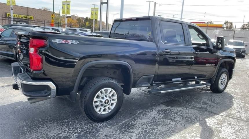 Thumbnail 4