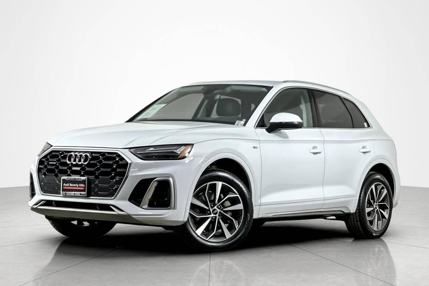 2022 Audi Q5 Premium — SUV — 24,943 mi — Beverly Hills, CA