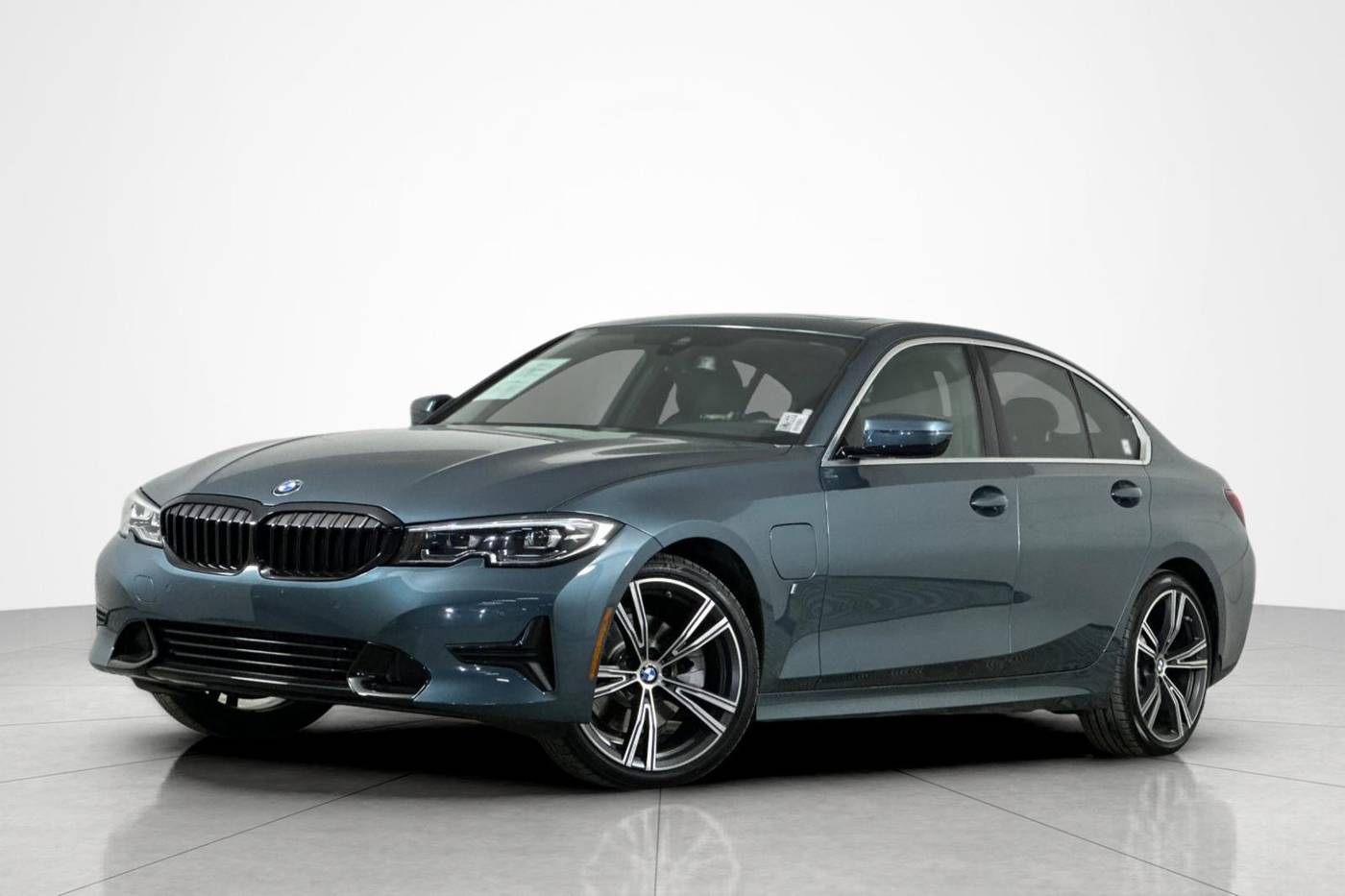 2021 BMW 3 Series 330e — Sedan — 27,313 mi — Beverly Hills, CA