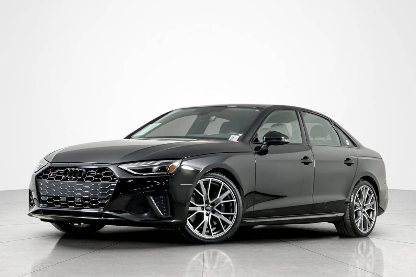 2022 Audi S4 Premium Plus — Sedan — 18,524 mi — Beverly Hills, CA