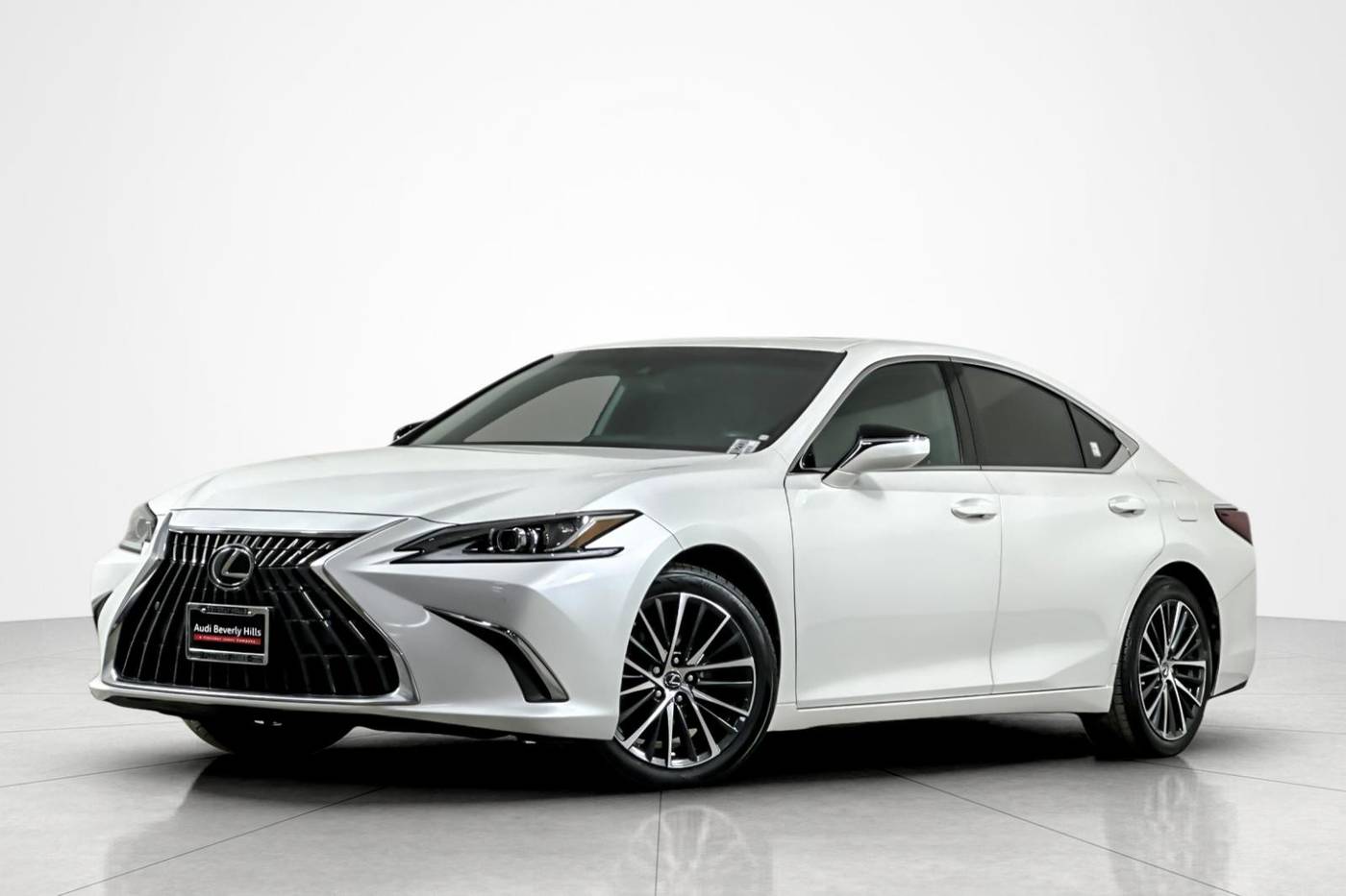 2022 Lexus ES ES 350 — Sedan — 45,348 mi — Beverly Hills, CA