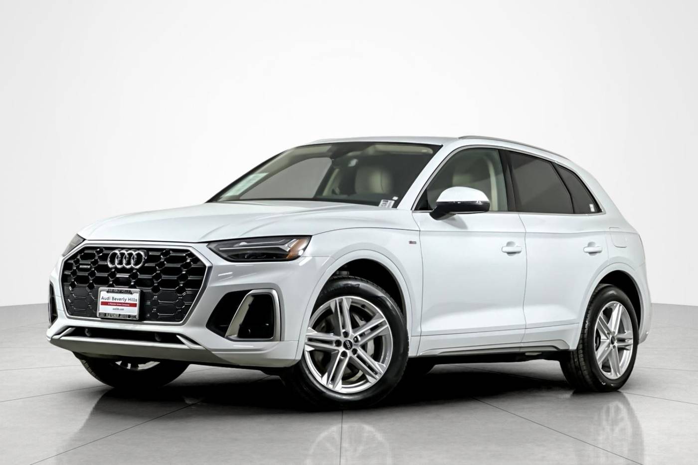2024 Audi Q5 Plug-In Hybrid e Premium — SUV — 32,226 mi — Beverly Hills, CA