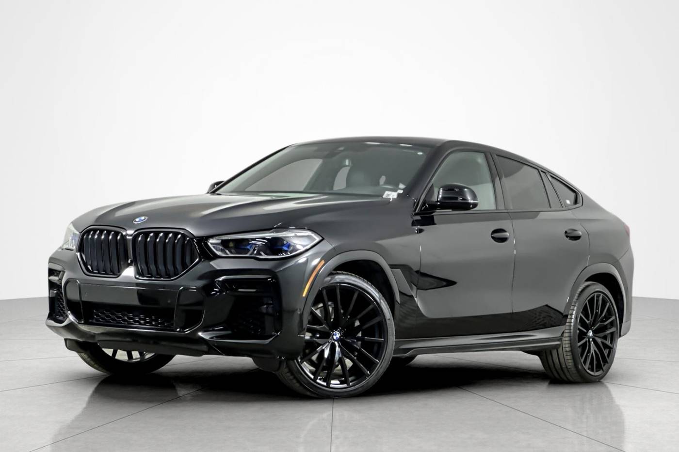 2022 BMW X6 40i — SUV — 23,600 mi — Beverly Hills, CA