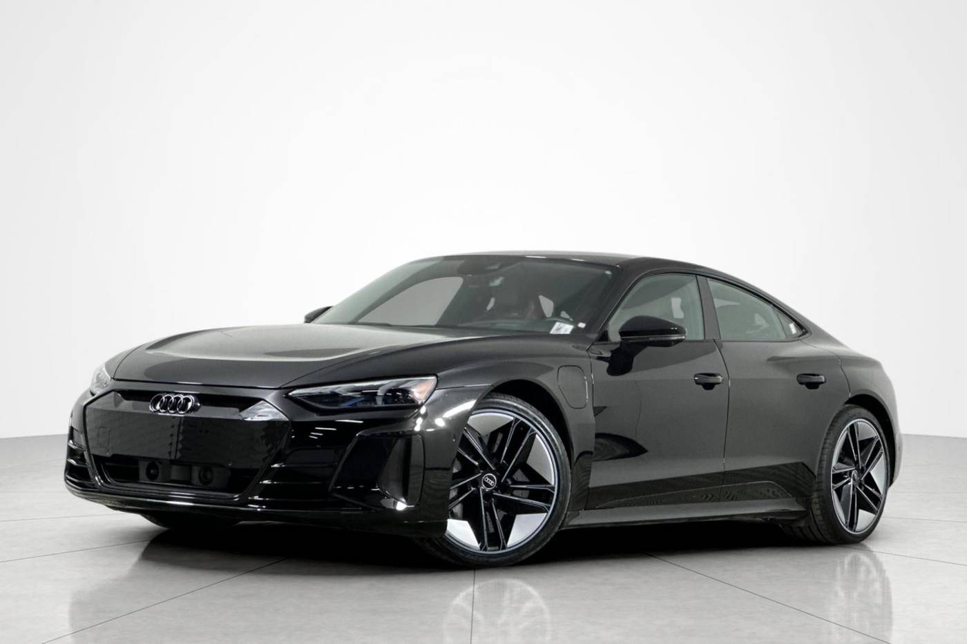 2024 Audi RS e-tron GT Standard — Sedan — 13,041 mi — Beverly Hills, CA