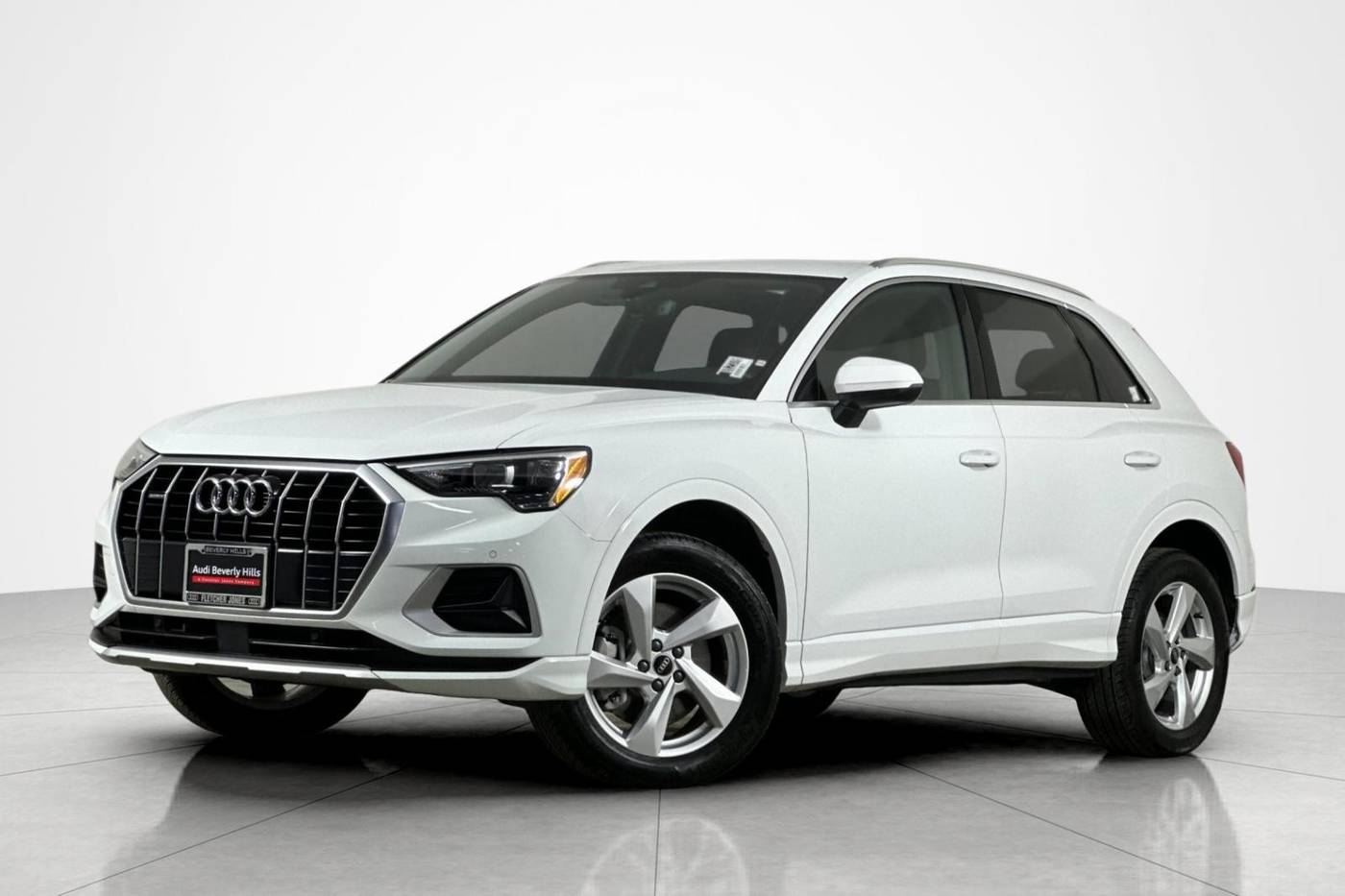 2022 Audi Q3 Premium — SUV — 17,739 mi — Beverly Hills, CA