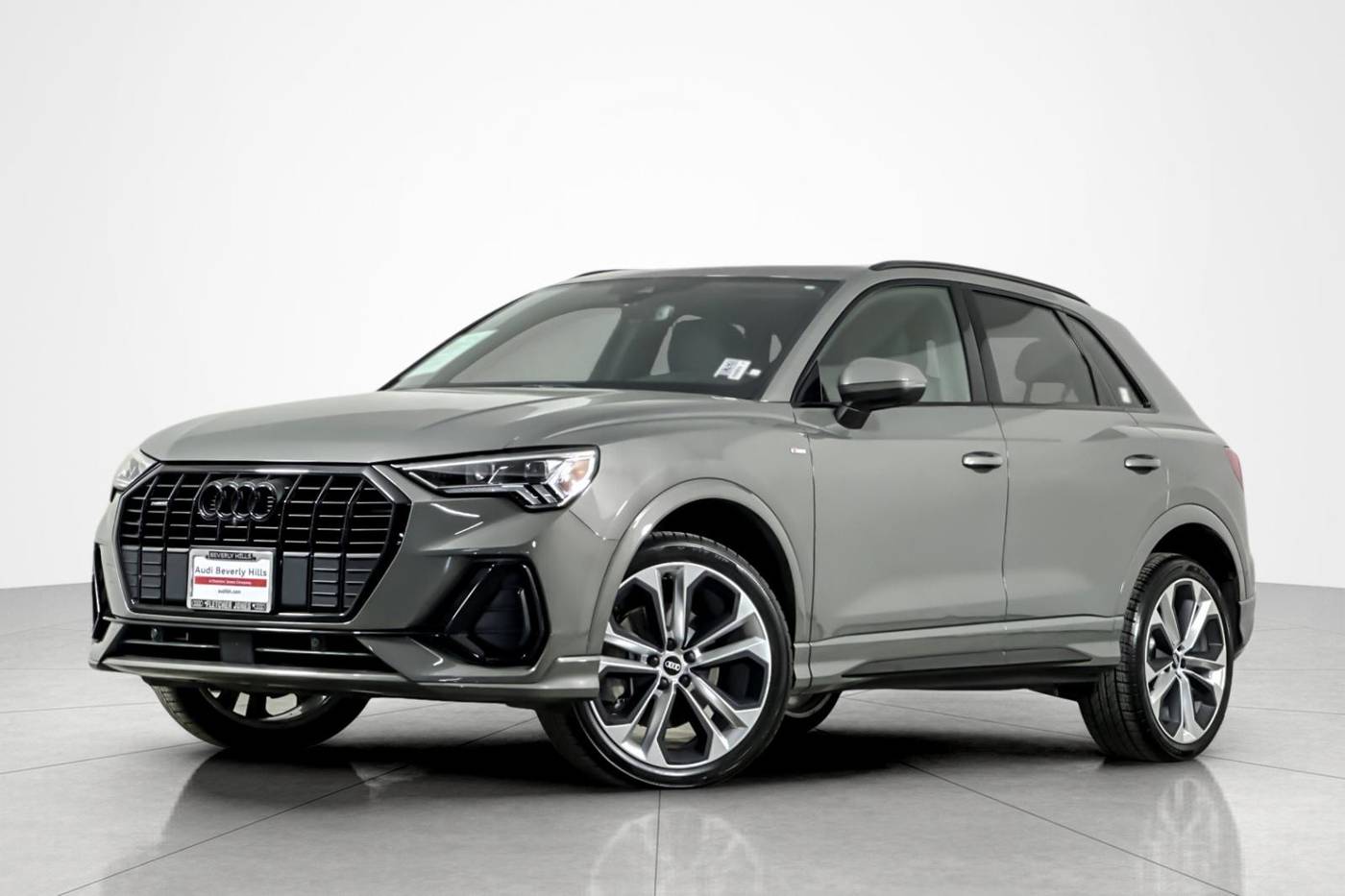2022 Audi Q3 S line Premium Plus — SUV — 25,687 mi — Beverly Hills, CA